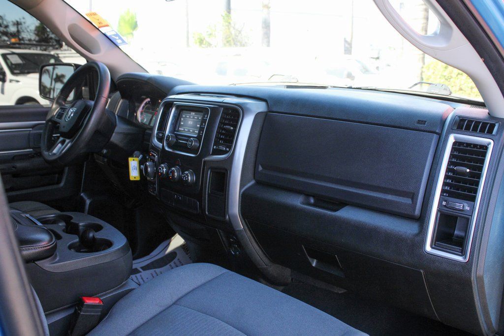Used 2021 RAM 1500 Classic SLT AWD/4WD image 37