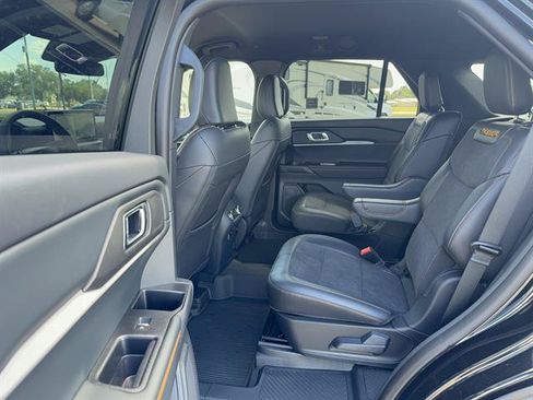 Used 2026 Ford Explorer Tremor w/ Tremor Convenience Package AWD/4WD image 10