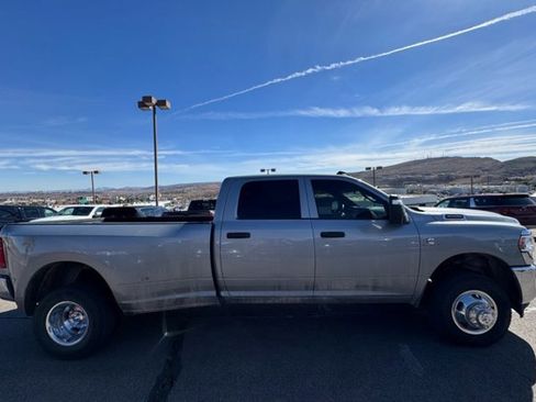 Used 2024 RAM 3500 Tradesman w/ Chrome Appearance Group image 6
