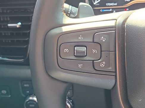 Used 2025 GMC Sierra 1500 AT4 w/ AT4 Premium Package AWD/4WD image 25