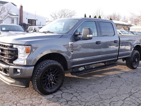 Used 2022 Ford F250 XLT w/ Black Appearance Package image 1