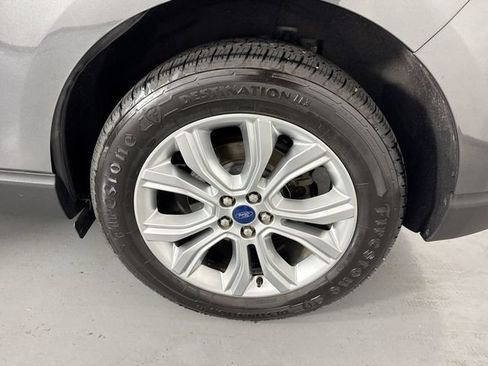 Used 2020 Ford Edge Titanium w/ Equipment Group 301A AWD/4WD image 5