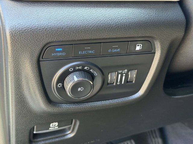Used 2022 Jeep Grand Cherokee Limited 4xe w/ Luxury Tech Group II AWD/4WD image 26