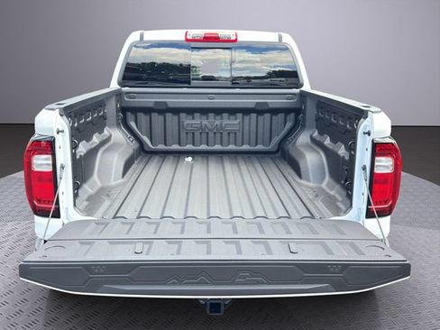 New 2026 GMC Canyon Denali w/ LPO, Black Badging Package AWD/4WD image 26