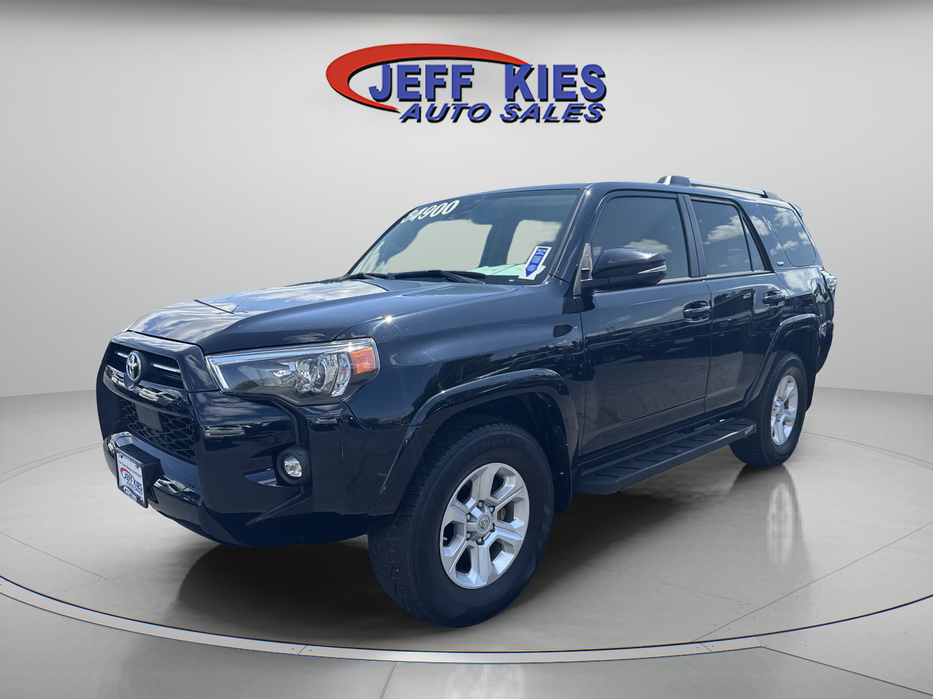 Used 2021 Toyota 4Runner SR5 Premium w/ Moonroof Package AWD/4WD image 1