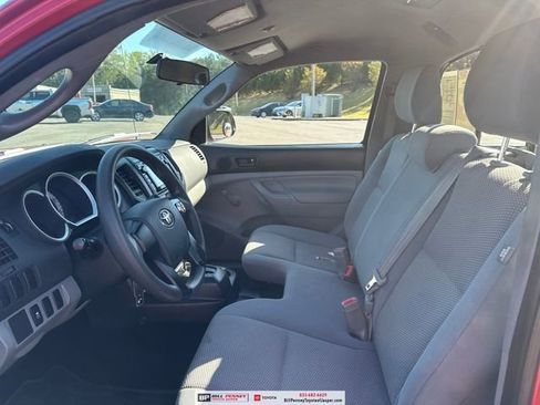 Used 2014 Toyota Tacoma 2WD Regular Cab image 1