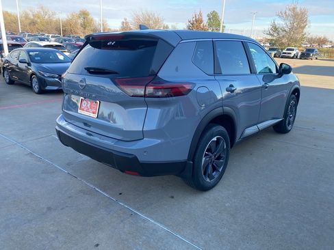 New 2026 Nissan Rogue SV image 5