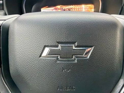 Used 2024 Chevrolet Suburban RST w/ Luxury Package AWD/4WD image 9