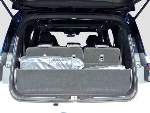 Used 2026 INFINITI QX80 Autograph w/ Premium Cargo Package AWD/4WD image 25