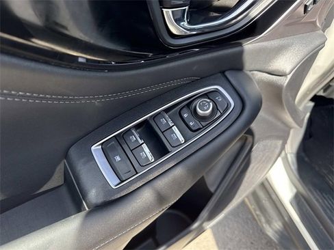 Used 2025 Subaru Outback Touring image 11