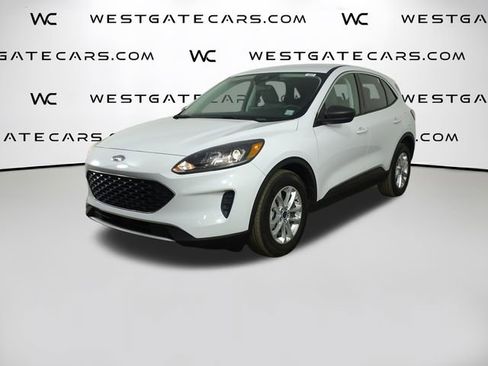 Used 2022 Ford Escape SE image 1