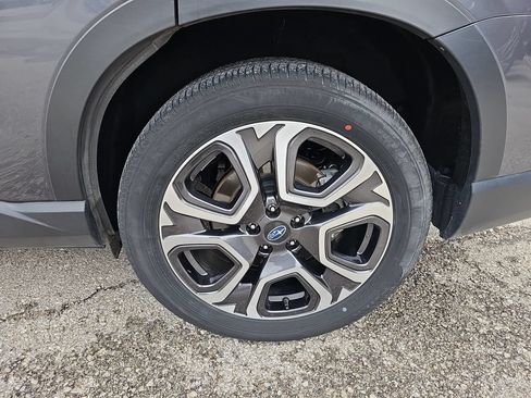 Used 2024 Subaru Ascent Touring AWD/4WD image 42
