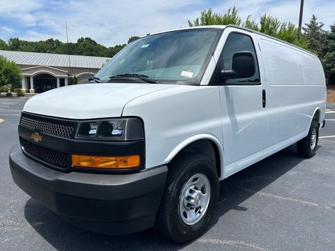 New 2026 Chevrolet Express 2500 Extended RWD image 49