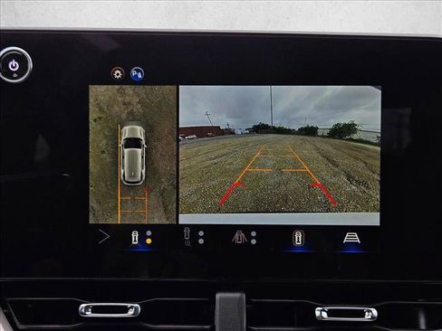 New 2026 Chevrolet Equinox LT w/ Safety and Technology Package FWD image 14