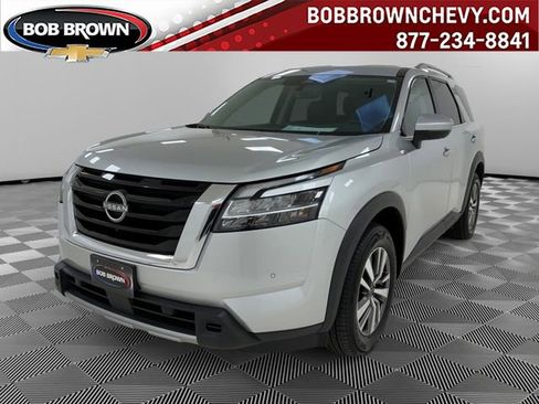 Used 2023 Nissan Pathfinder SL AWD/4WD image 1