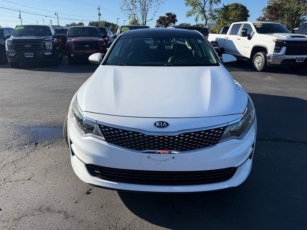 Used 2016 Kia Optima EX w/ Premium Package FWD image 2