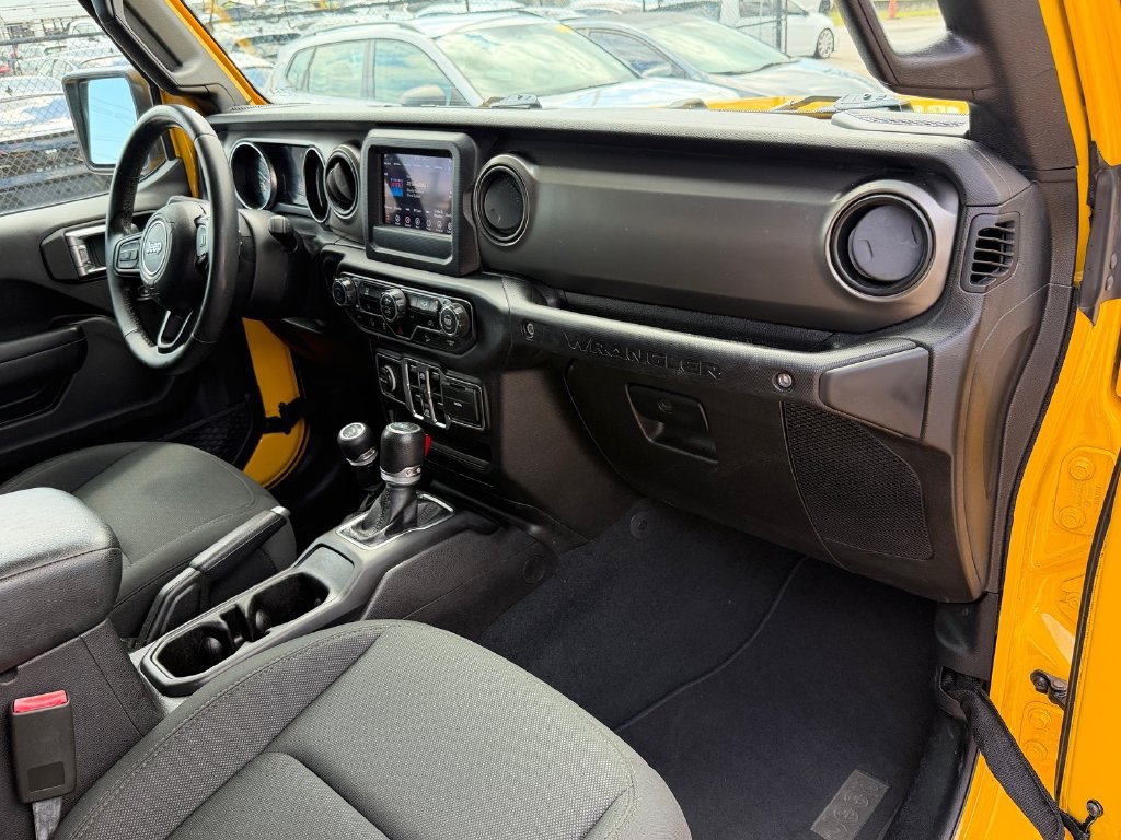 Used 2018 Jeep Wrangler Unlimited Sport S AWD/4WD image 15