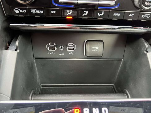 Used 2025 Jeep Grand Cherokee L Laredo image 29