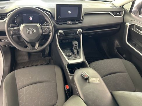 Used 2024 Toyota RAV4 XLE image 17