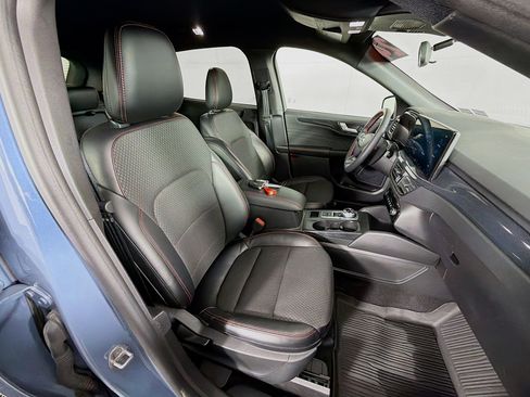 Used 2024 Ford Escape ST-Line w/ Tech Pack #1 image 27