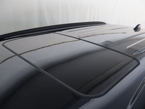 Used 2025 Toyota RAV4 XLE image 23