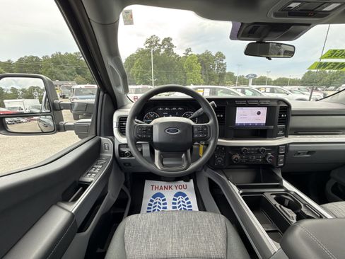 Used 2024 Ford F250 XLT w/ 360-Degree Camera Package AWD/4WD image 16