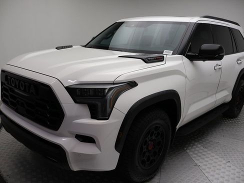 Used 2025 Toyota Sequoia TRD Pro image 2