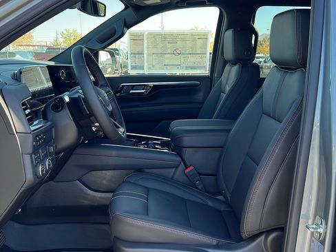 New 2026 Chevrolet Suburban RST w/ RST Capability Package image 35