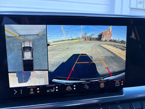 New 2026 GMC Sierra 2500 SLT w/ SLT Premium Package image 30