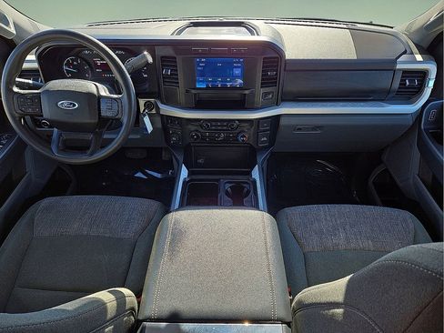 Used 2024 Ford F250 XLT w/ FX4 Off-Road Package image 17