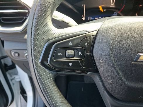 Used 2025 Chevrolet TrailBlazer LT AWD/4WD image 21