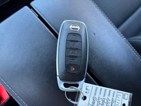 Used 2024 Nissan Rogue SV image 24