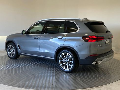 New 2026 BMW X5 xDrive40i image 3