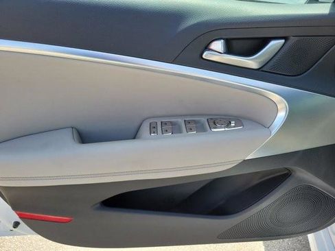Used 2023 Genesis G70 2.0T RWD image 21