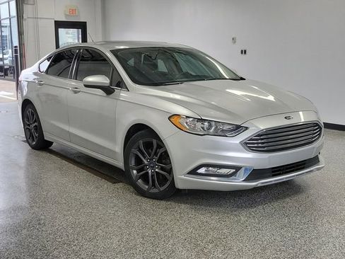 Certified 2018 Ford Fusion SE w/ Equipment Group 201A image 1