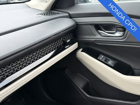 Used 2025 Honda Accord Touring image 31