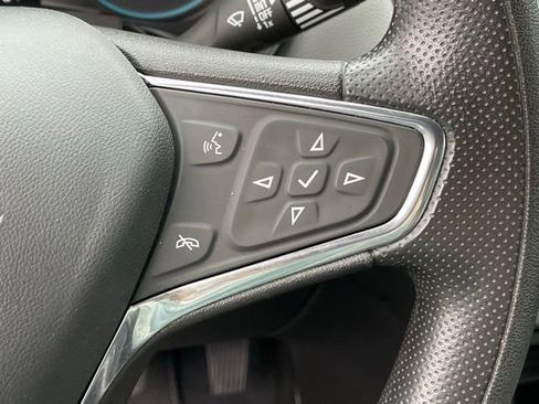 Used 2021 Chevrolet Equinox LS image 16