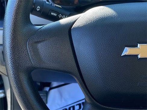 Used 2022 Chevrolet Colorado W/T image 12