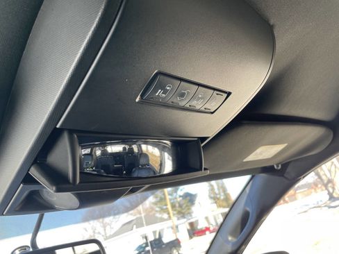 Used 2018 Dodge Grand Caravan SXT image 24