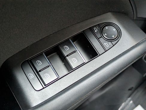 Used 2022 MAZDA MAZDA3 s image 13