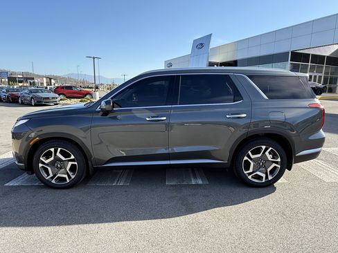 Used 2024 Hyundai Palisade SEL w/ Premium Package image 8