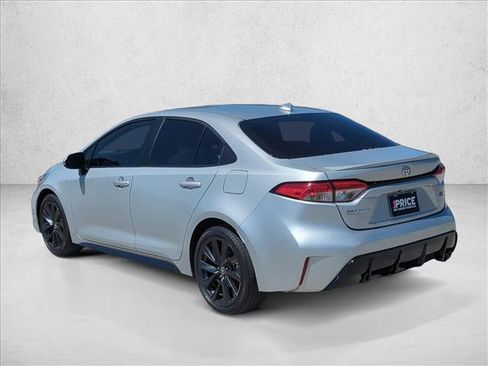 Used 2024 Toyota Corolla SE FWD image 7