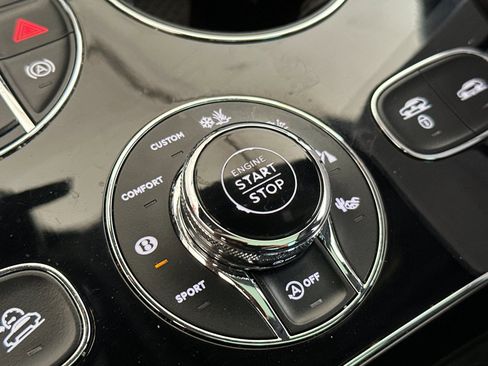 Certified 2022 Bentley Bentayga Speed AWD/4WD image 26