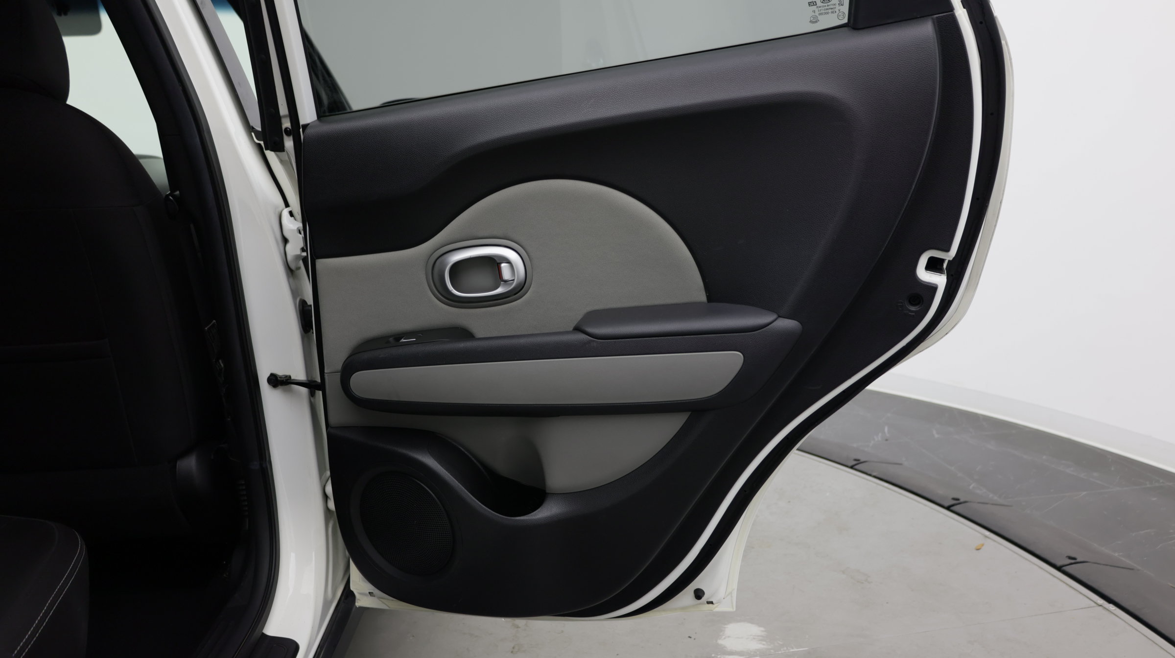 Used 2017 Kia Soul + FWD image 30