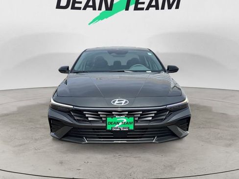 New 2026 Hyundai Elantra SEL Sport image 2