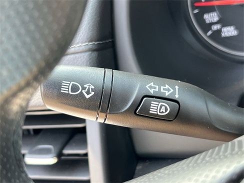 Used 2022 GMC Terrain SLE w/ Driver Convenience Package image 32