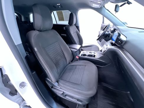 Used 2020 Ford Explorer XLT w/ Comfort Package AWD/4WD image 36