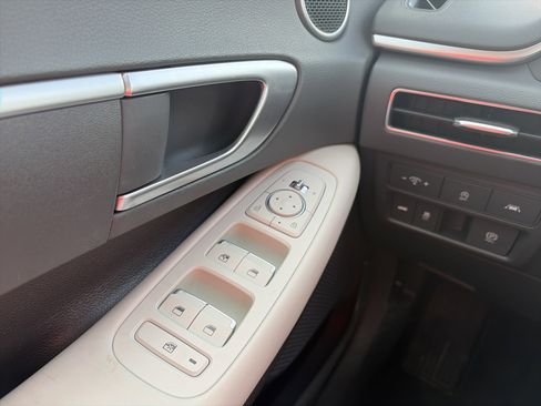 Used 2023 Hyundai Sonata SE FWD image 23