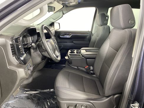 Used 2023 Chevrolet Silverado 1500 LT AWD/4WD image 16