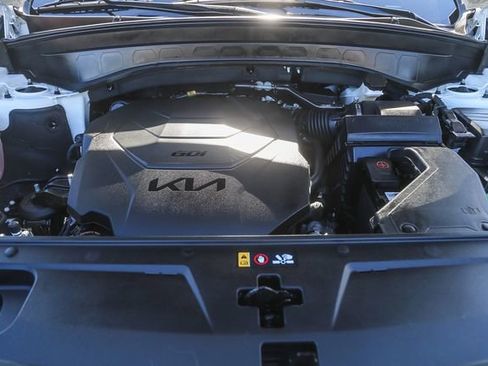 Certified 2022 Kia Telluride LX image 29